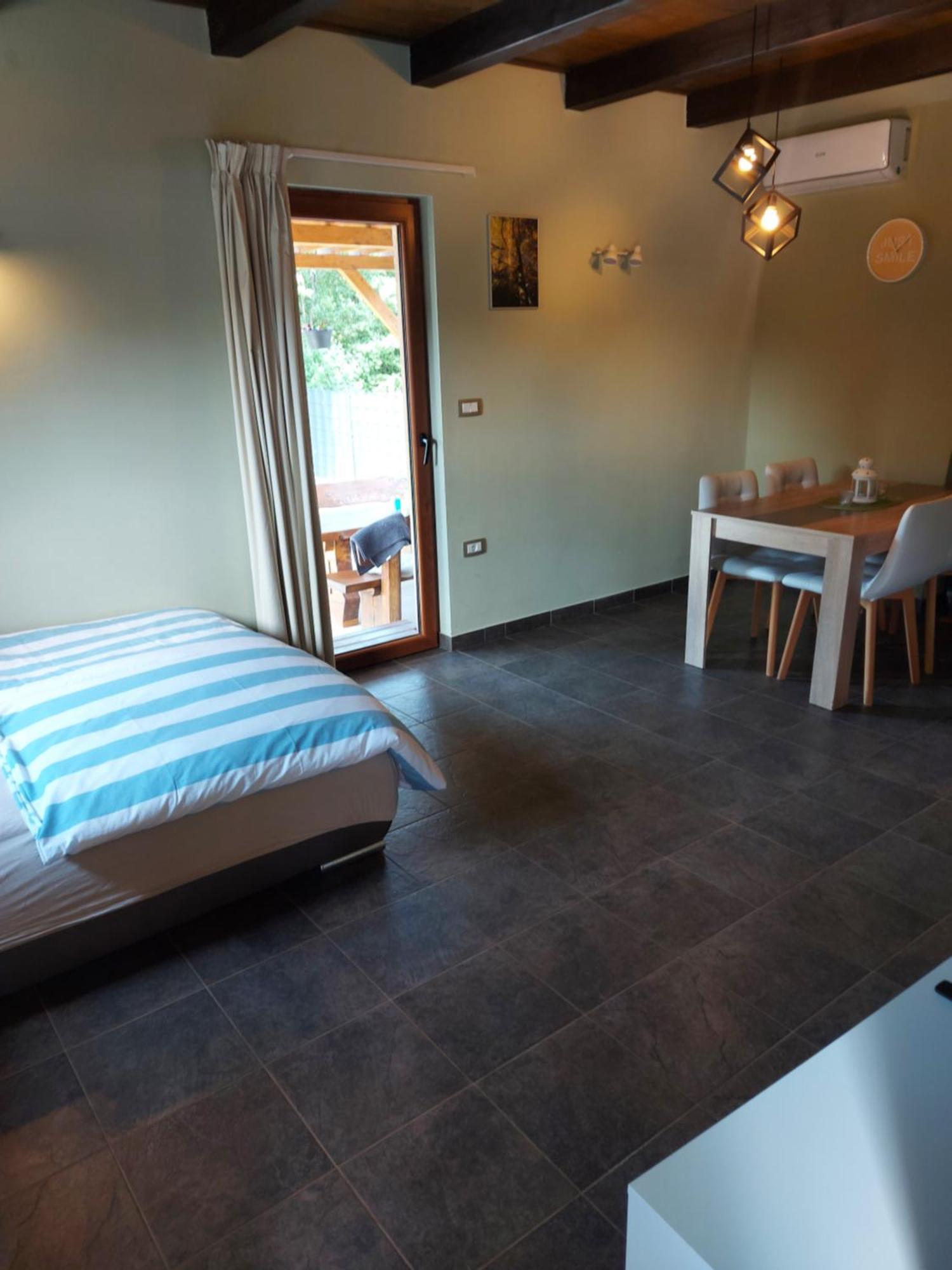 Guest House Flora Pazin Rom bilde